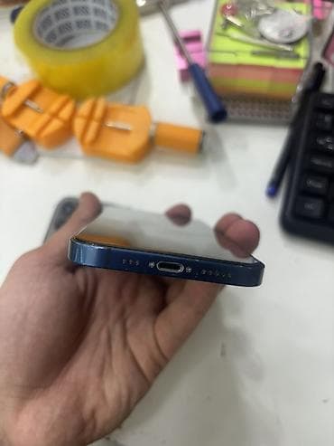 телефон fly ff224: IPhone 12, Голубой — 3