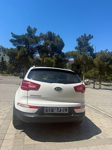 kia rio 2015: Kia Sportage: 2 l | 2013 il — 4