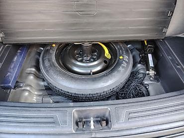 Hyundai Tucson: 0.2 l | 2009 il Krossover — 10