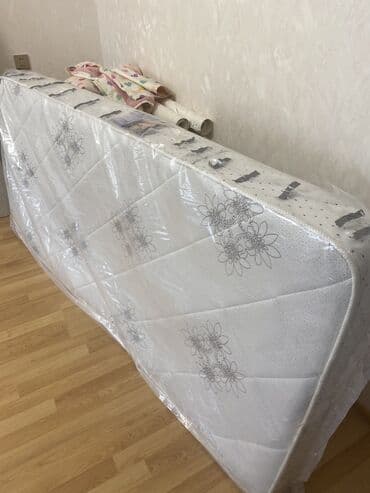 carpayi tek: İşlənmiş, Təknəfərlik çarpayı, Bazalı, Matras ilə, Siyirməsiz — 6