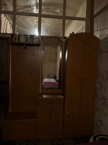 əşyasız kirayə evlər: İşlənmiş, Açılan, 5 qapı Düz dolab, Dəhliz dolabı — 1