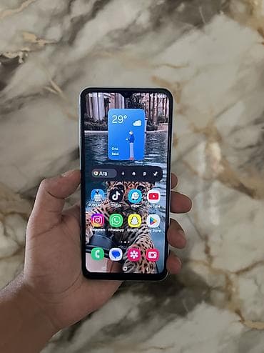 samsung tab e: Samsung Galaxy A13, 64 GB, rəng - Göy, Barmaq izi, Face ID — 10