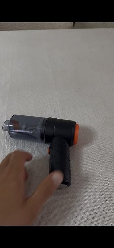 Kompakt avtomobil tozsoranı + “KIA” loqolu açarlıq seti Məhsul