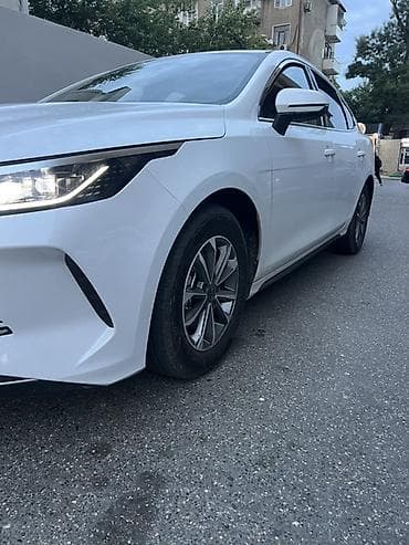 masin alqi satqi: Masinin 7 illik Taxi Buraxilis Karti var. Masin Yeni kimidir. Cox az — 5