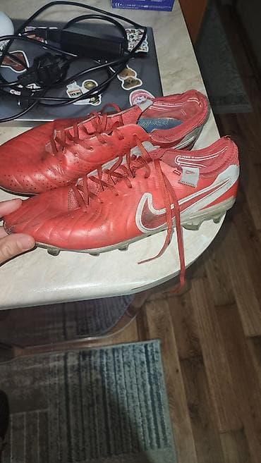 Nike Tiempo kramponlar - Model: Nike Tiempo (iç tabanda “TIEMPO 10” — 4