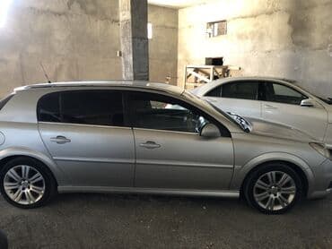 опель зафира а: Opel Signum: 2.2 л | 2006 г. 220000 км Хэтчбэк — 5