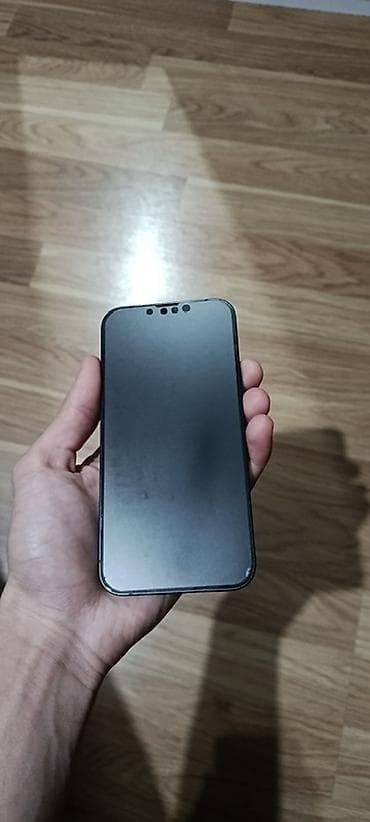 iphone 7 korpus: IPhone 13, Qara, Simsiz şarj — 2