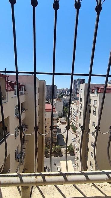 Mənzillər: Satılır 2 otaqlı yeni tikili 60 m², Şah İsmayıl Xətai m. Kateqoriya — 4
