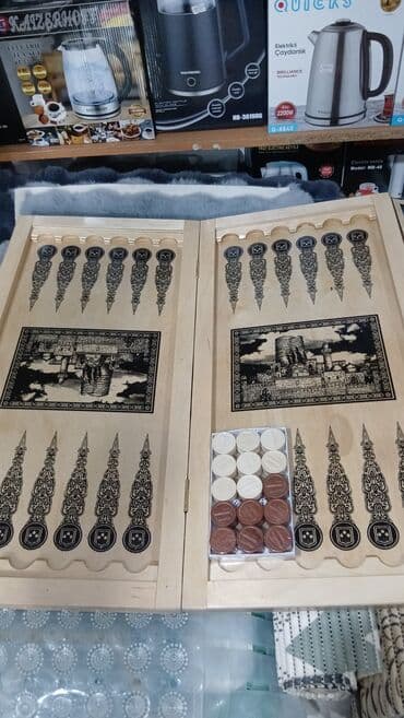 Maskalar, eynəklər: Ağacdan hazırlanmış klassik nərd taxtası dəsti .Das ve zer 3 azn - — 8