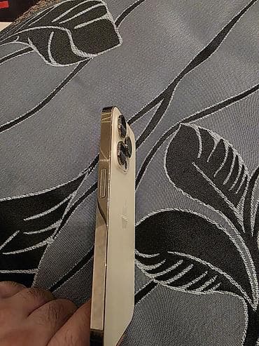 c yeni iphone 5: IPhone 14 Pro, 256 GB, Qızılı, Face ID — 7