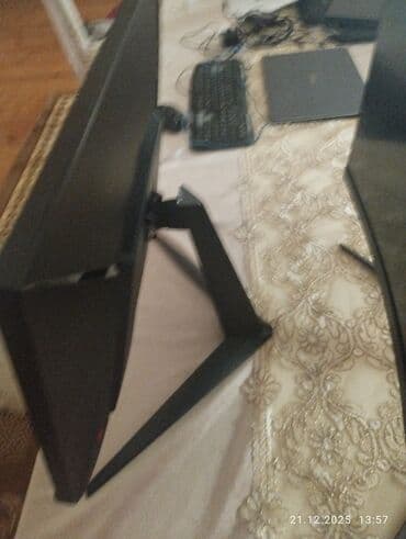 Kompüter və noutbuk aksesuarları: Salam ehtiyat hissəsi kimi satılır 27 ekran birdə 24 ekran 2020 2022 — 3