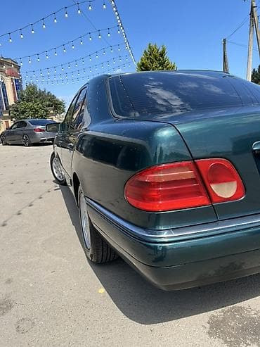 opel astra 2005: Mercedes-Benz E-Class (W210) sedan - Kuzov: 4 qapılı sedan, tünd — 8