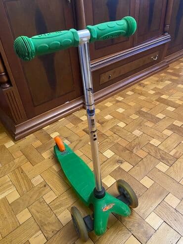 Uşaq skuterı – Micro Scooter (3 təkərli) - Rəng: yaşıl gövdə, yaşıl