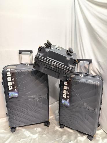 CD, DVD disklər və kassetlər: Sərt korpuslu səyahət çamadan dəsti - Ölçülər: 3-lü set (kabinə uyğun — 6