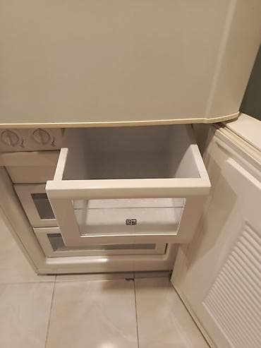 Samsung soyuducu, Classic Series (təxmini il: 2005) Ölçülər: - — 6