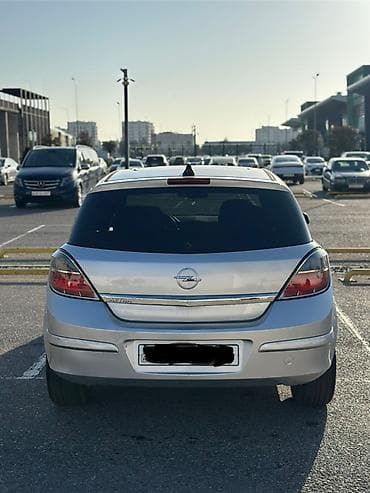 dört goz: Masin goz onunde ideal veziyyetde bakida tek olan opeldi 1.4 benzindi — 2