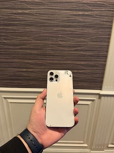 IPhone 12 Pro Max, 128 GB, Qırıq, Simsiz şarj, Face ID lalafo.az -da IPhone 12 Pro Max, 128 GB, Qırıq, Simsiz şarj, Face ID
