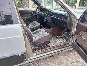 toyota corolla dizel: Mercedes-Benz 190 (W201) sedan sənədlər qaydasında.mator karopqa — 5