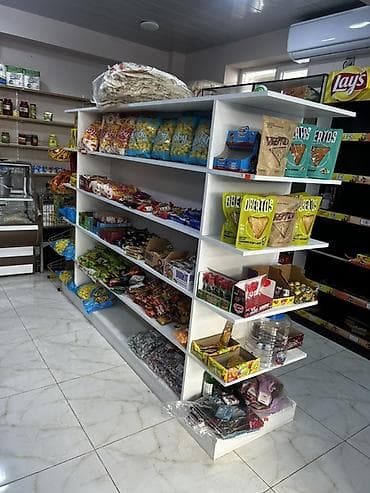 Mağaza üçün ikitərəfli orta raf sistemi - Material: ağ rəngdə