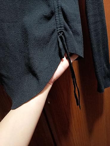 Qadın uzunqollu triko bluz - Rəng: qara - Material: yumşaq, elastik