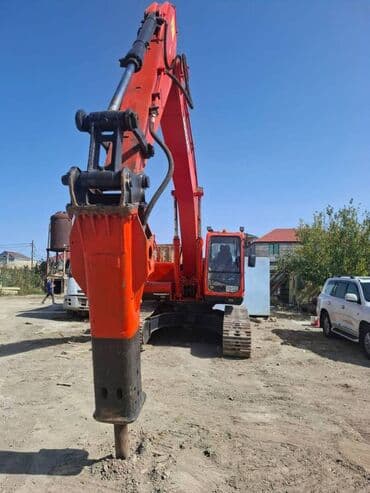 traktor 892 qiymeti: Ekskavator icarəsi. Hal hazırda dağıdıcı rokson qoşuludu, işə lazım — 4