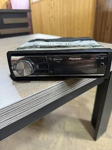 bluetooth aux: Pioneer avtomobil maqnitofonu - 1-DIN ön panel dizaynı - Bluetooth — 1
