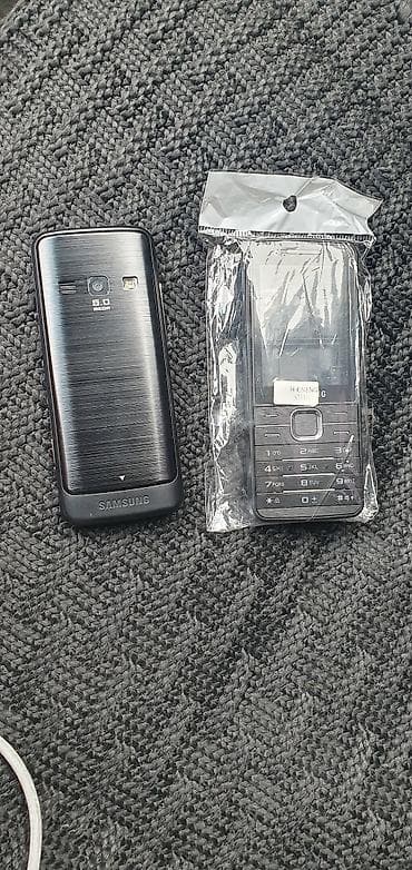 telefon 150 manat: Samsung S5610, rəng - Qara, Düyməli — 2