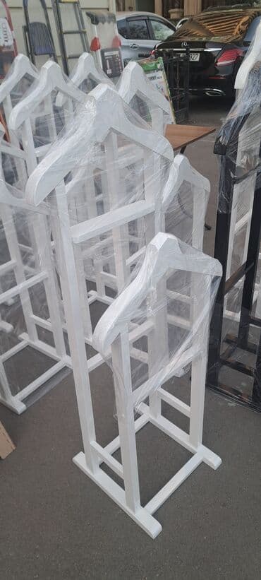 вешалка для брюк и рубашек напольная: Taxta paltar asqısı – “valet stand” - Material: tam taxta karkas — 4