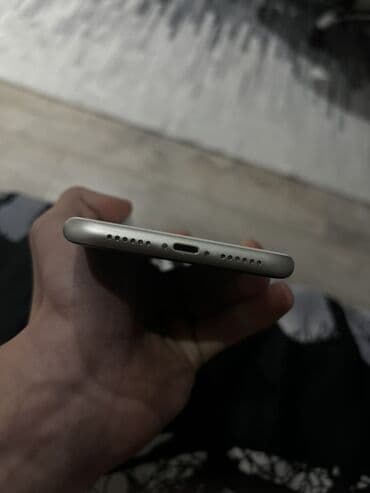 iphone 5 yeni: IPhone 11, 64 GB, Ağ, Barmaq izi, Simsiz şarj, Face ID — 4