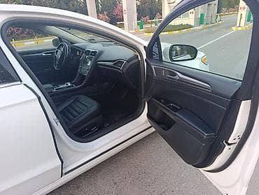 gen: Ford Fusion: 1.5 l | 2018 il 260000 km Sedan — 10
