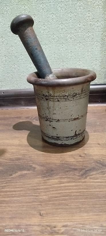 Antik hava və dibçəkli həvəng (havan) dəsti - Material: ağır, möhkəm