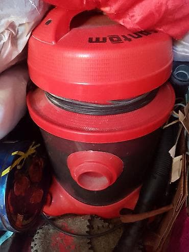 Qırmızı rəngli tozsoran - Yüksək həcmli silindrik toz konteyneri