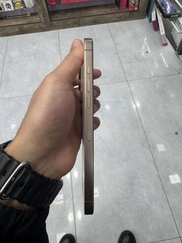 Samsung: IPhone 16 Pro Max, 256 GB, Qızılı, Face ID — 5