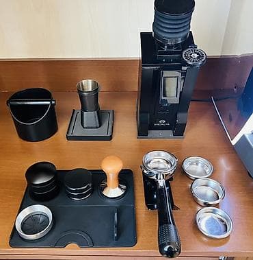 Qəhvə maşını Nuova simonelli, Yarımavtomat, Su qabı ilə, İşlənmiş — 2