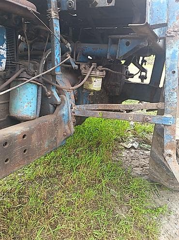 işləmiş təkər: Traktor –T-28, kabinəli, arxa təkərli Texniki xüsusiyyətlər və — 1