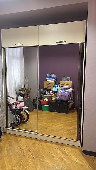 Шкафы для одежды, гардеробы