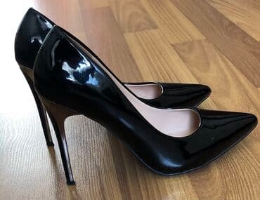 Toy paltarları və aksesuarları: Tuflilər, Ölçü: 36, rəng - Qara, İşlənmiş — 2