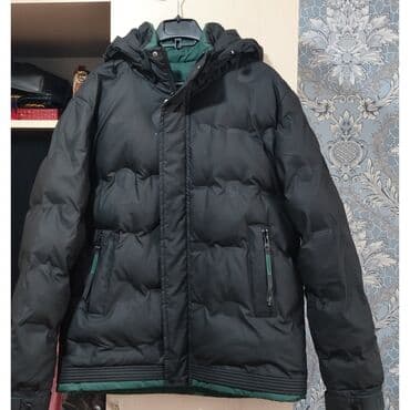 Kişi kurtkasi baha alınıb çox davamlı materialı və çox gözəl eyinde lalafo.az -da Kişi kurtkasi baha alınıb çox davamlı materialı və çox gözəl eyinde