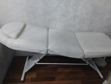 qəhvə stolu transformatoru: İşlənmiş, Kosmetoloji kuşetka, rəng - Ağ — 1