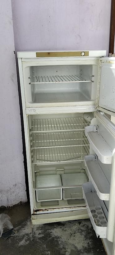 m50 satilir: İki qapılı soyuducu - Üst hissə: dondurucu bölmə, tənzimlənən — 2