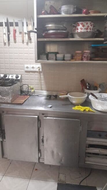 барные столы и стулья: Skameykalar ilə, Dördbucaq masa — 9