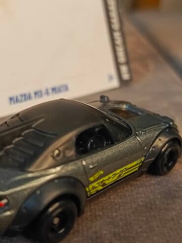 uwaq ucun tortlar: Ideal vezzyetde Hotwheels miata mazda — 4