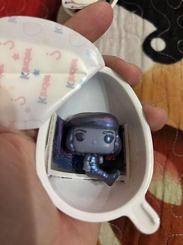 statuya: Satilir 6 azn eded
Will 30 azn — 8