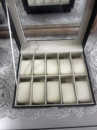 Saat qutusu – 10 bölməli - Material: qara rəngli ekodəri üzlük, ağ — 5