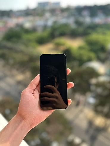 IPhone 13, 128 GB, Qara, Face ID — 4