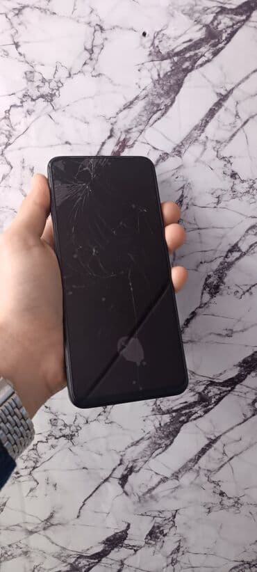 berde telefonlar: Honor 90 Lite, 256 GB, rəng - Qara, İki sim kartlı, Face ID, Qırıq — 1