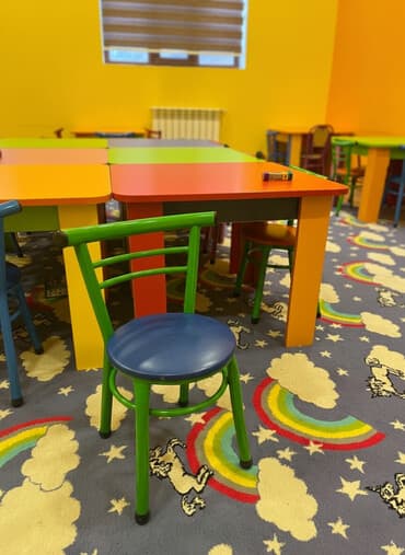 qabaq ustol: Baxca, kurs, tedris merkezi ucun 10 eded qabag stolu, 40 eded oturacaq — 1