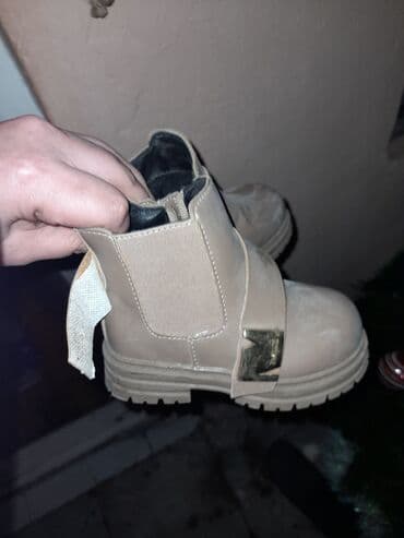 VAZ (LADA): Uşaq botinkaları – bej rəngdə, qalın rezin altlıqlı. - Model — 1