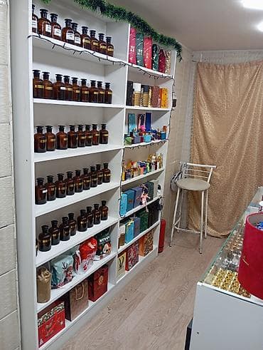 royal mebel: Şekilde gördüyünuz her şey vitrinlər qarışığ ətirlər hamsi tecılı — 1