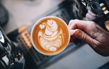 Anbar: Barista tələb olunur — 2